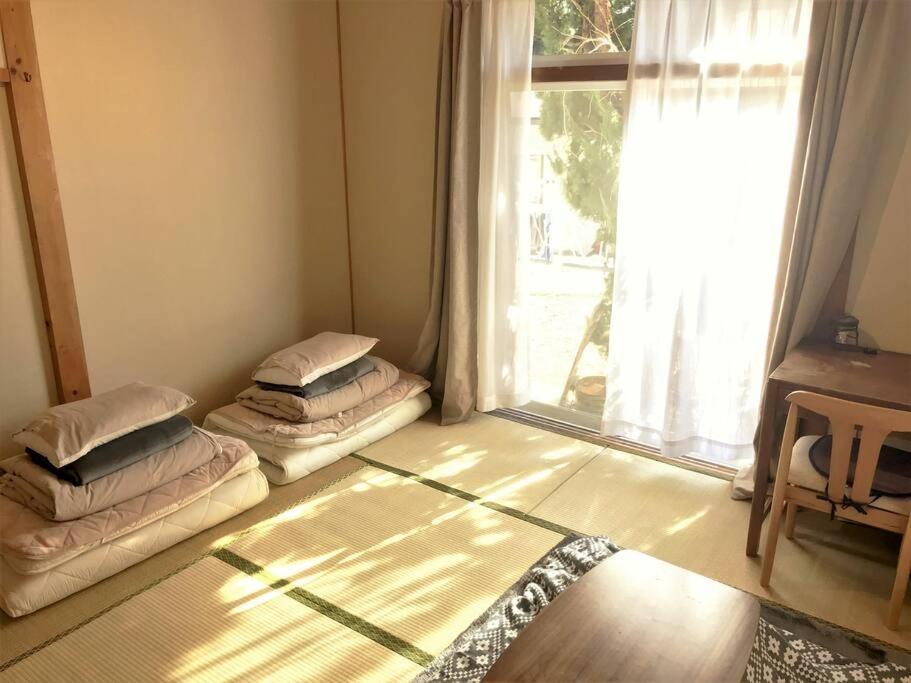 Tsushima White House Bed and Breakfast Eksteriør billede